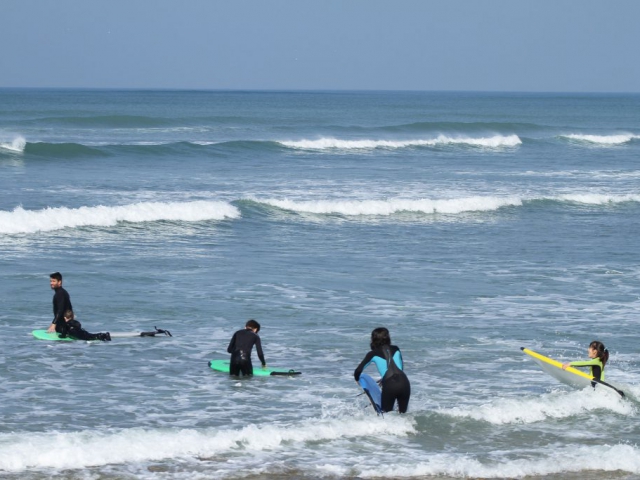 enjoy ecole surf oléron - mise a l eau